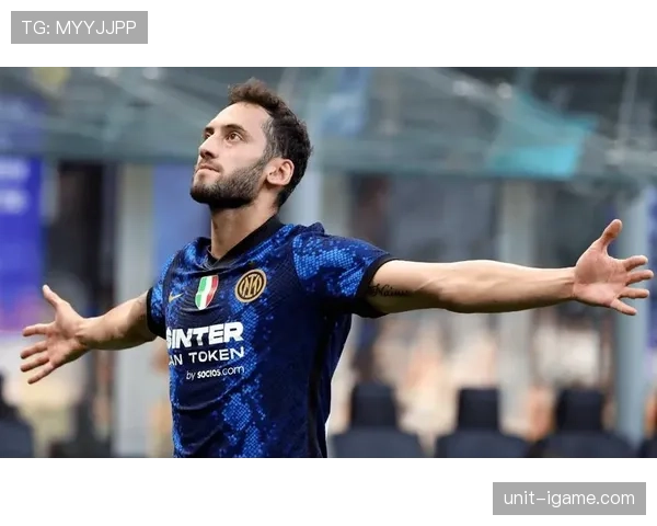 恰尔汗奥卢续约谈判进入关键阶段，未来去向引多方关注