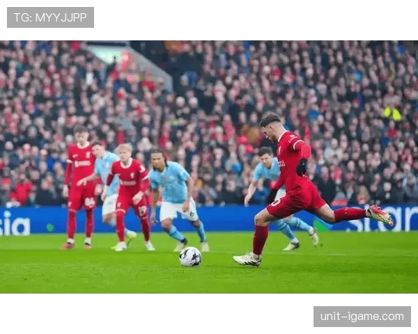 英超后卫集体爆发，防守回暖为争冠注入关键动力