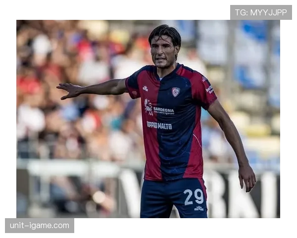 卡利亚里防线稳固提振士气，全队信心回升积极备战下轮赛事