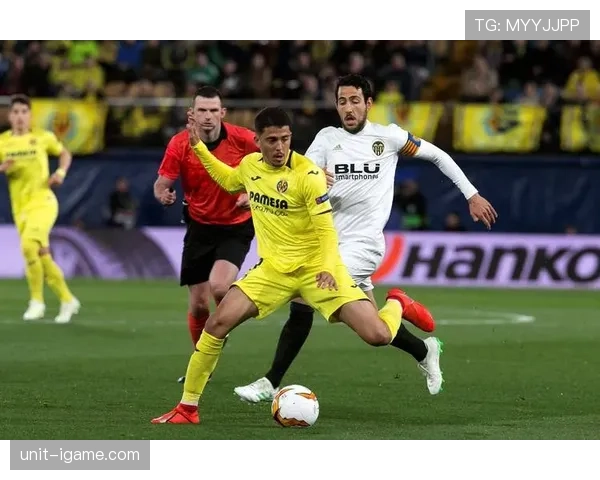 潘普洛纳小城球队在西甲赛季中表现稳健，力争实现更高排名。