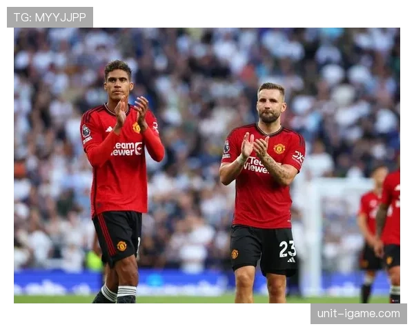 滕哈赫球队风格演变分析