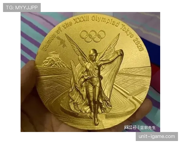 朱雪莹的朋友圈又炸了，这次居然是她买了个算得上“豪宅”级别的咖啡机？！